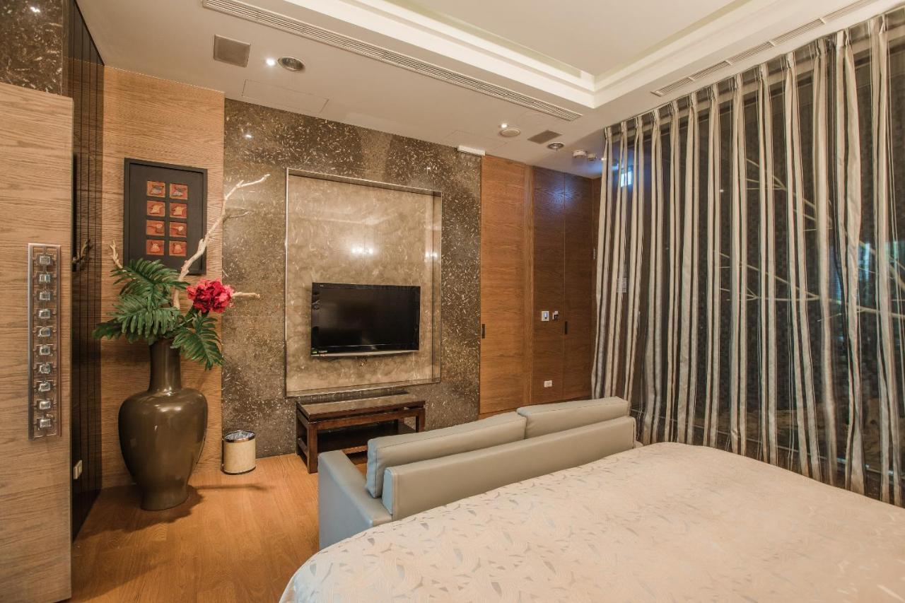 Motel Stars Taichung Exterior foto